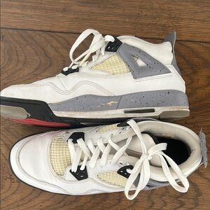 Jordan 4 White Cement youth 6.5 sneaker gray white